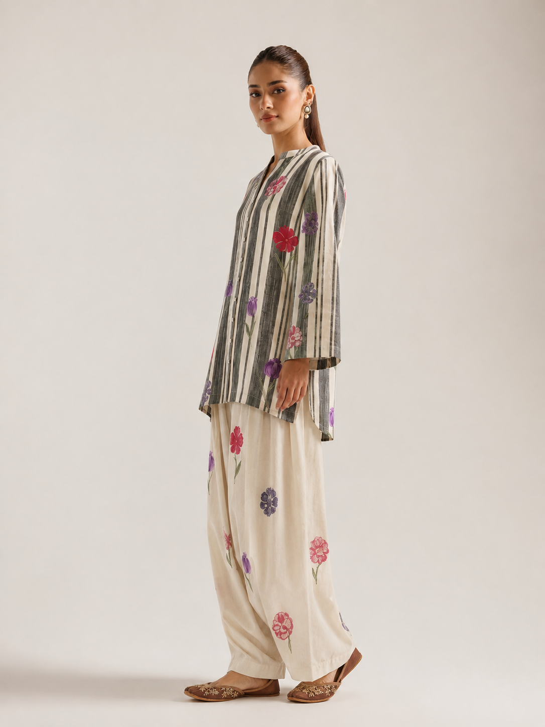 Off White Floral Striped Print Mandarin Neck Pure Cotton Farshi Salwar Co-Ord Set For Women
