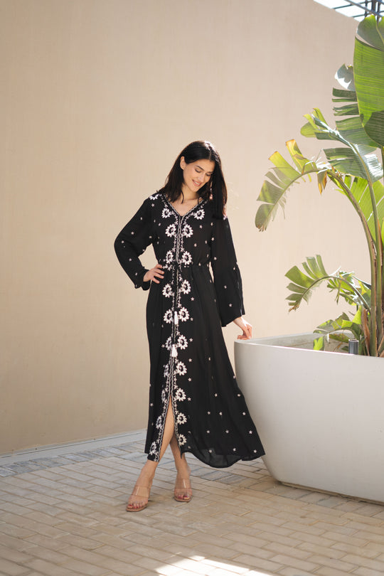 Women Viscose Rayon Black Solid Printed Dress