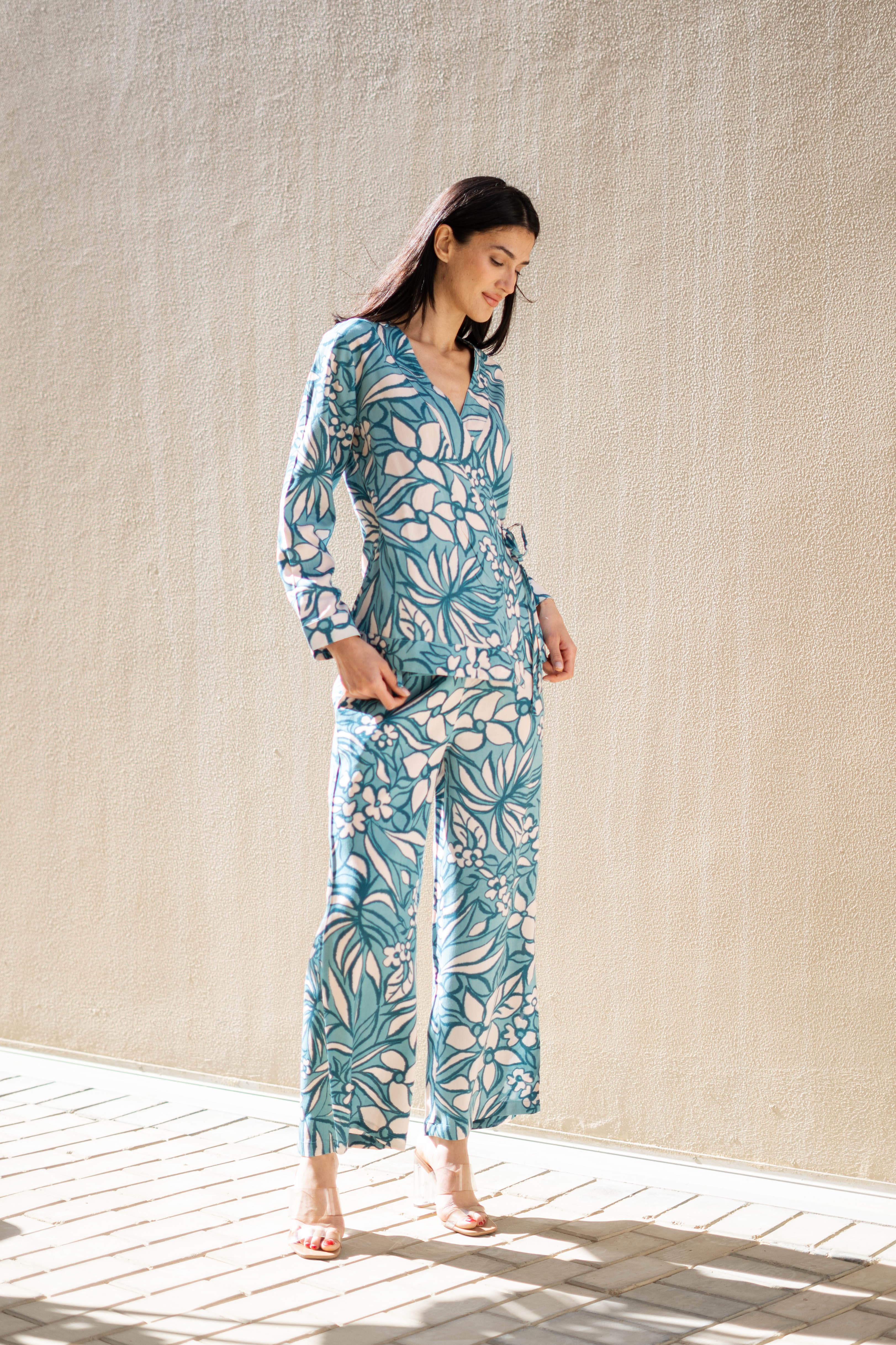 Green Floral Printed V-Neck Co-ords Set - SanskrutiHomes 