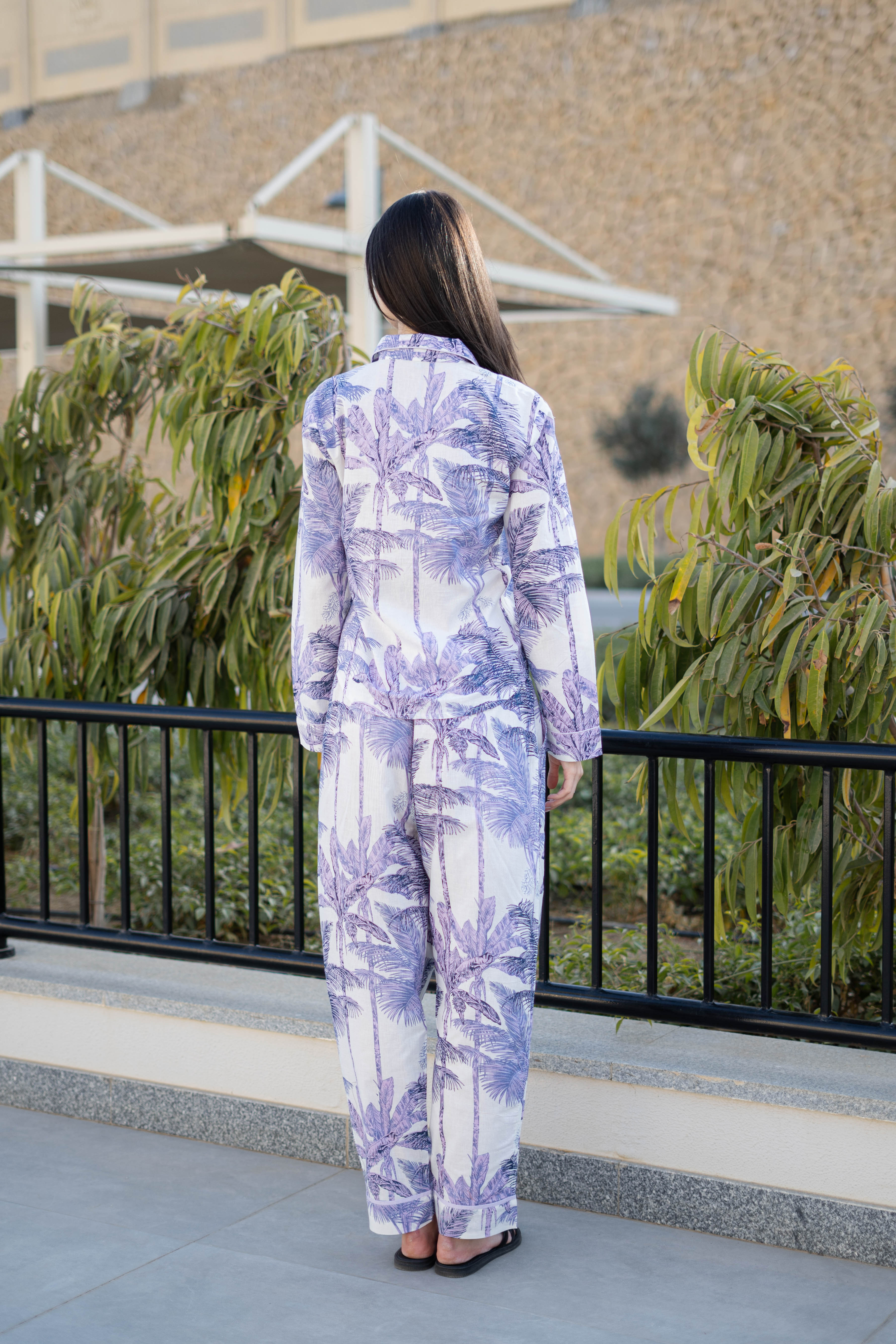 Off White Pure Cotton Printed Lapel Collar Night Suit For Women