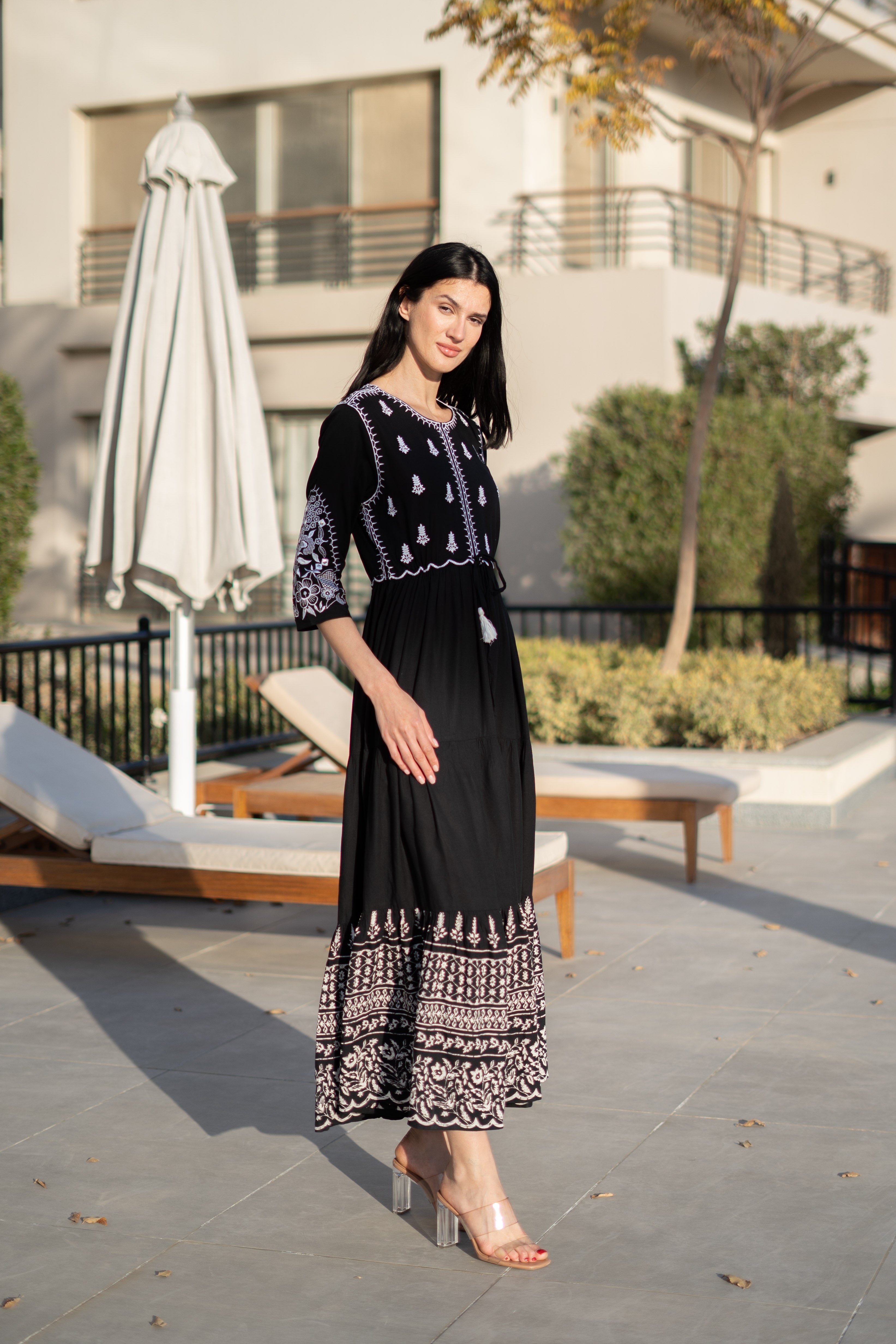 Women Viscose Rayon Black Solid Dress