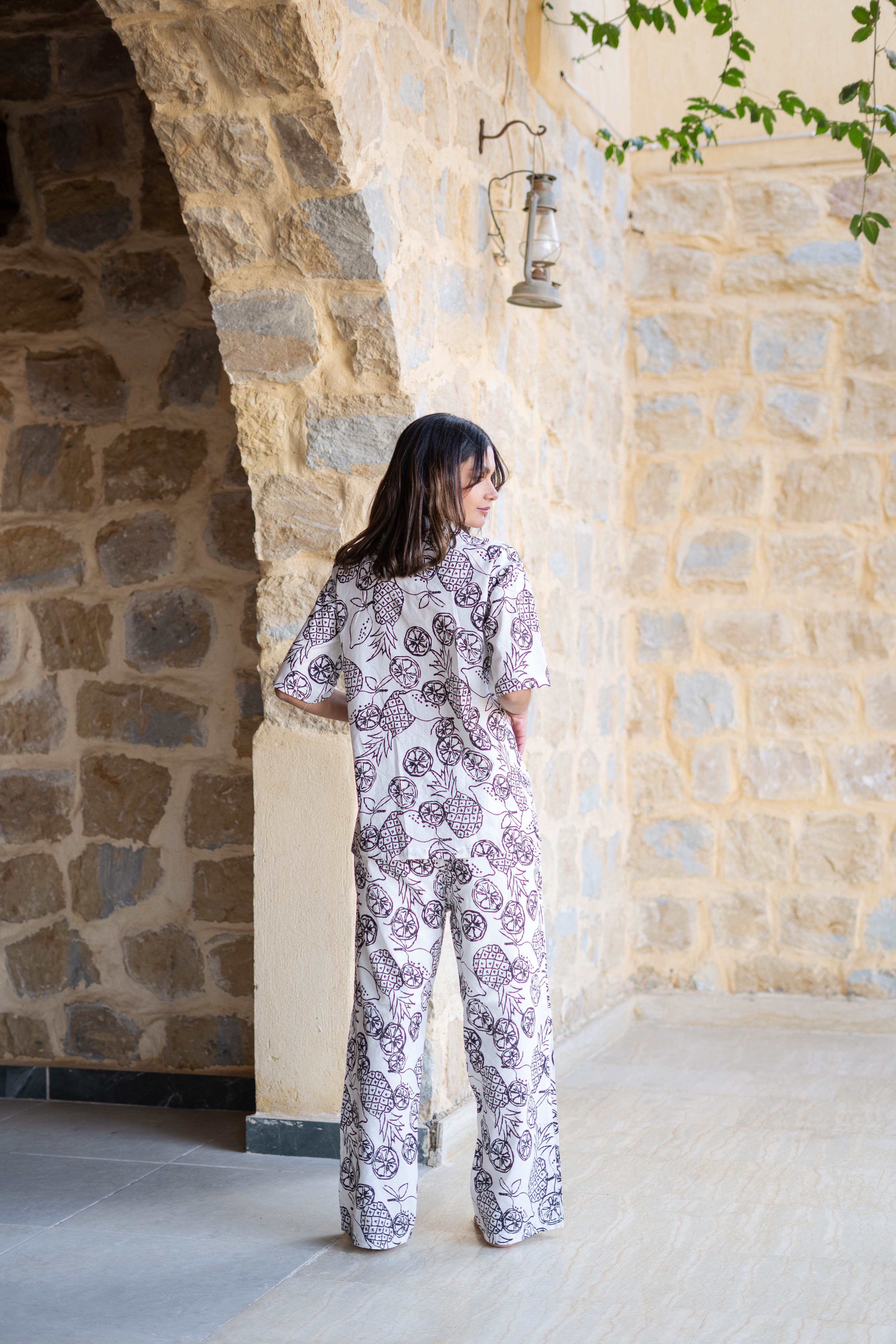 White V-Neck Tropical Printed Pure Cotton Night Suit