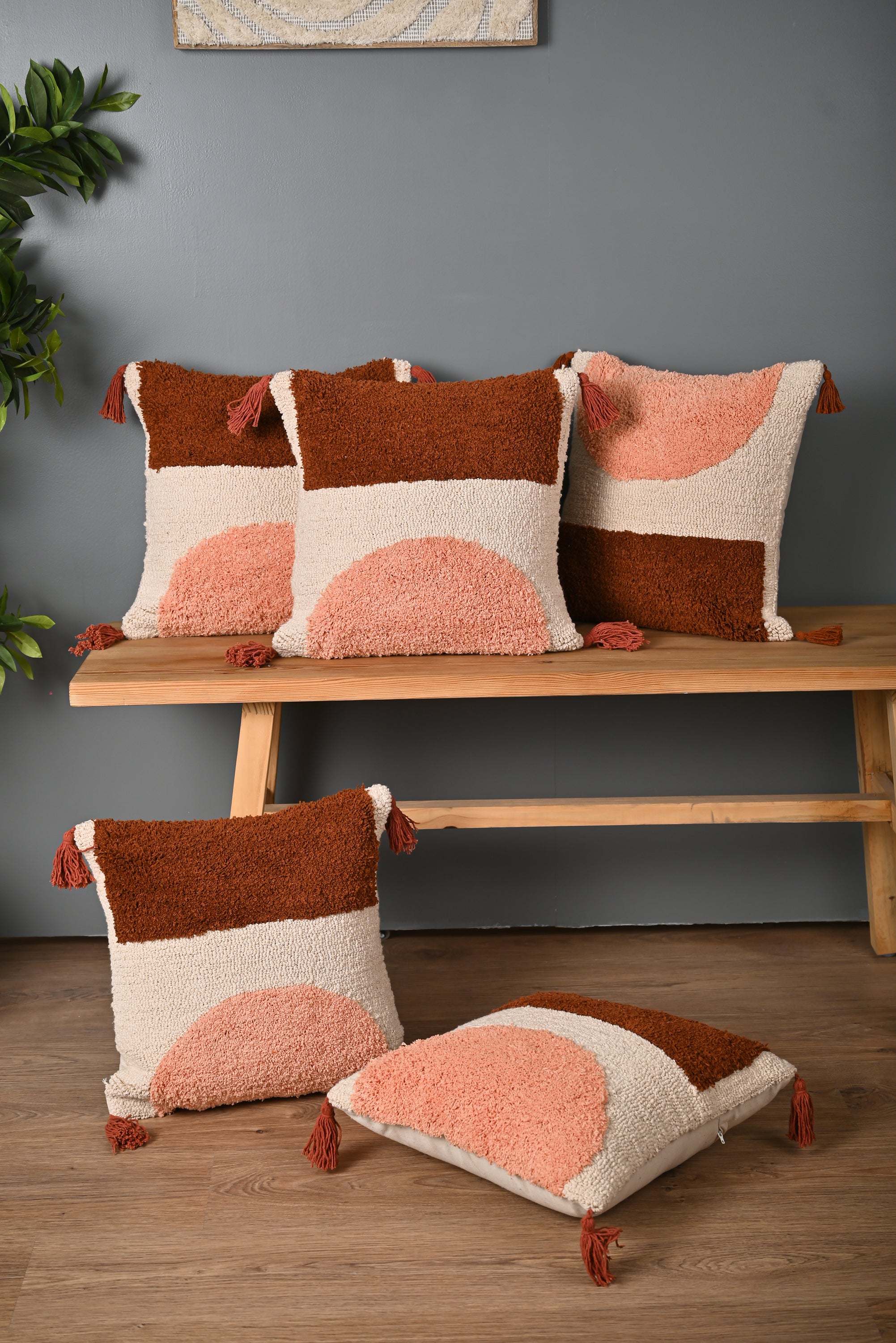 Multicolor Truffted Cotton Cushion Cover
