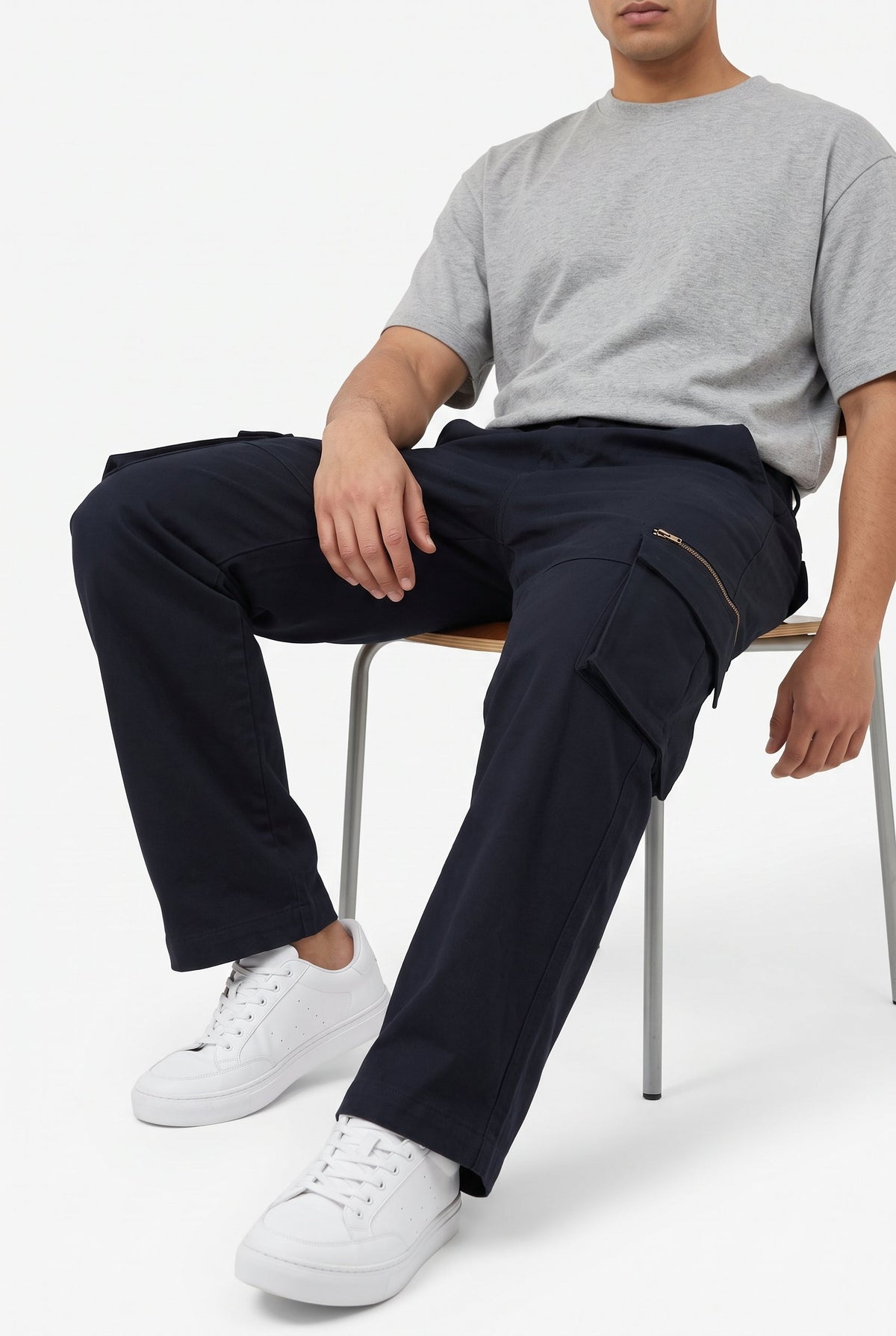 Black Regular Fit Utility With Multi-Pockets Cargo Pant For Men