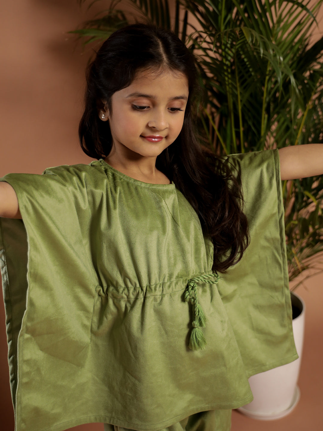 Green Solid Print Velvet Kaftan Night Suit