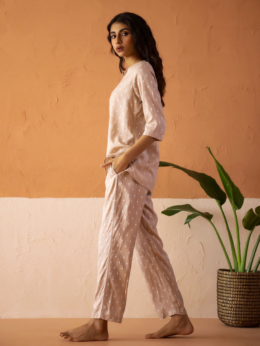 Cream Round Neck Viscose Rayon Ethnic Motifs Printed Night Suit For Women