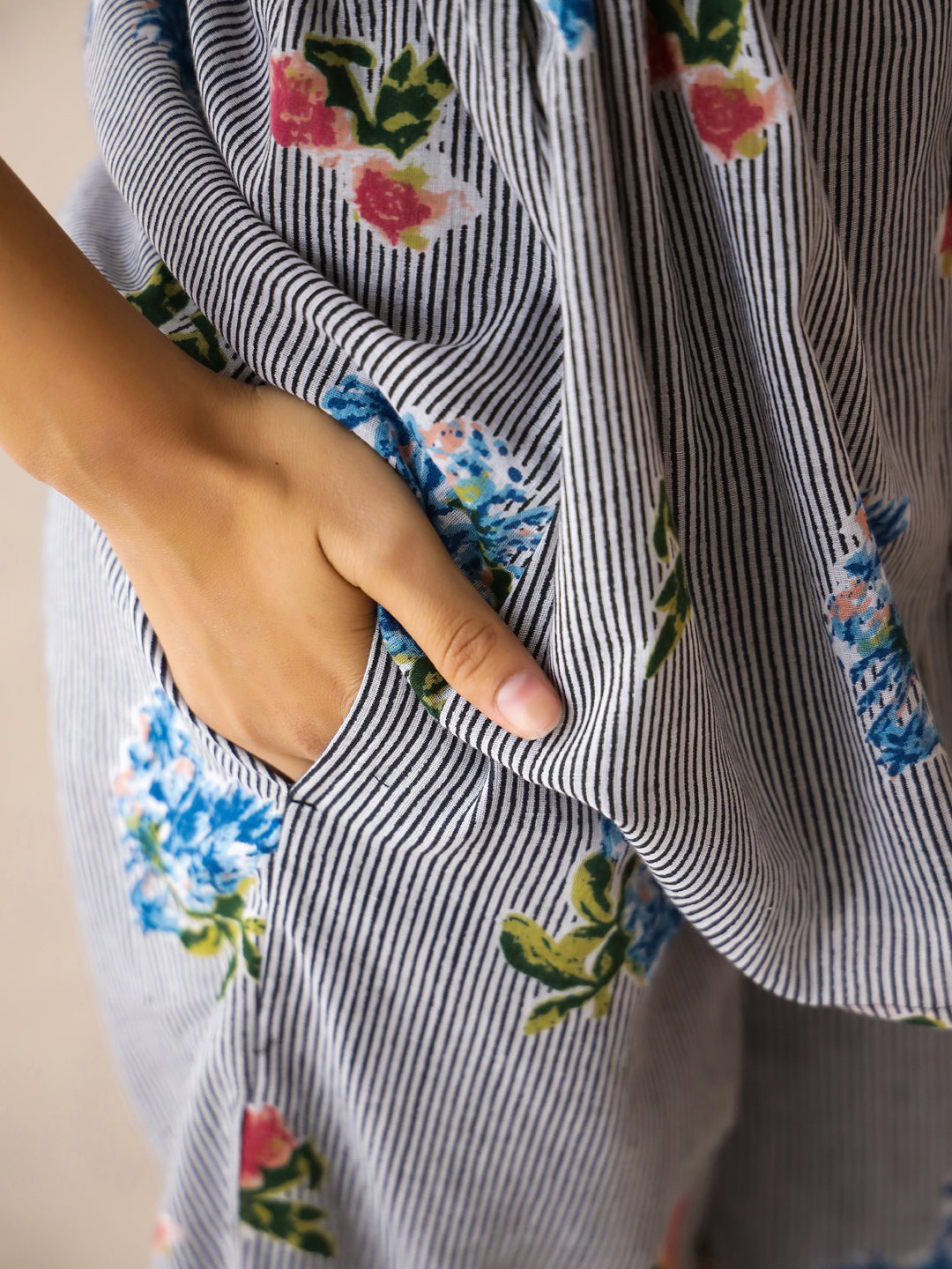 Blue Lapel Collar Pure Cotton Striped Striped Night Suit For Women