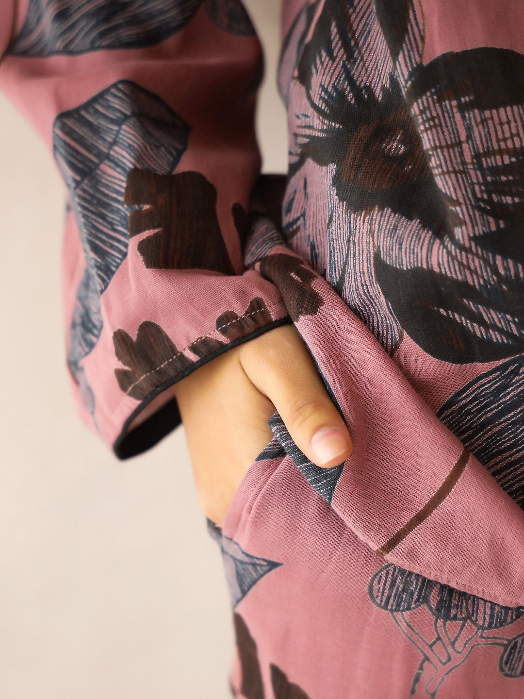 Mauve Shirt Collar Pure Cotton Printed Floral Night Suit For Women