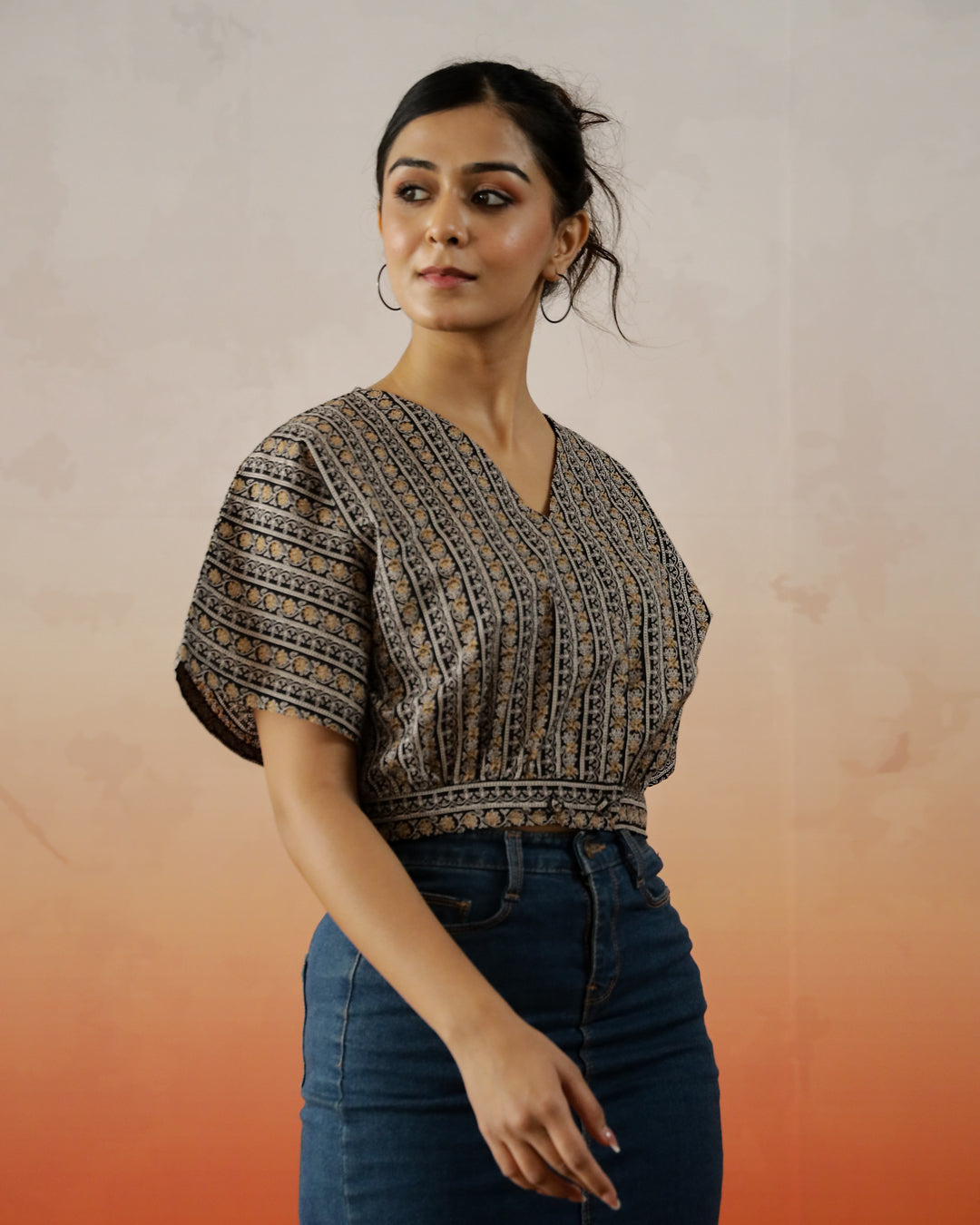Black Cotton Printed Crop Top
