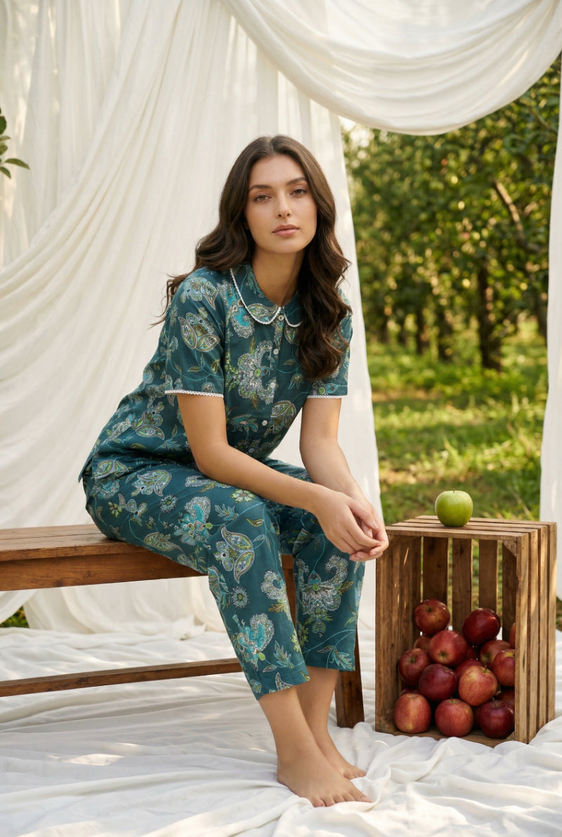 Green Floral Paisley Print Peter Pan Collar Pure Cotton Night Suit For Women