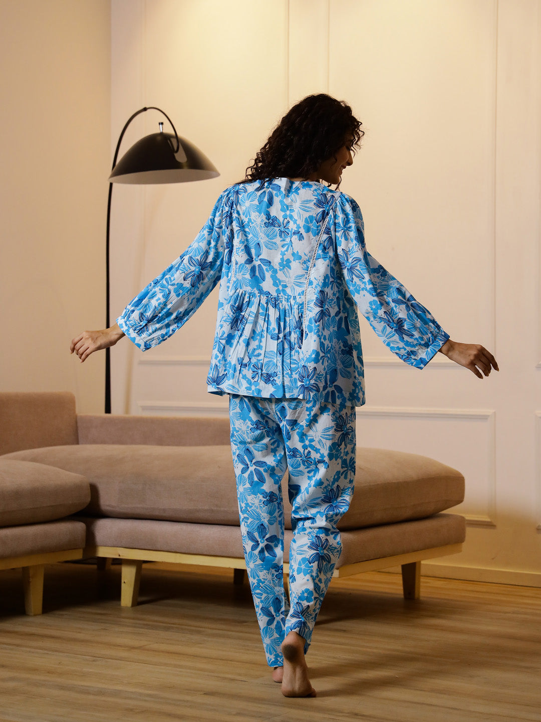 Blue Flower Printed Round Neck Night Suit - SanskrutiHomes 