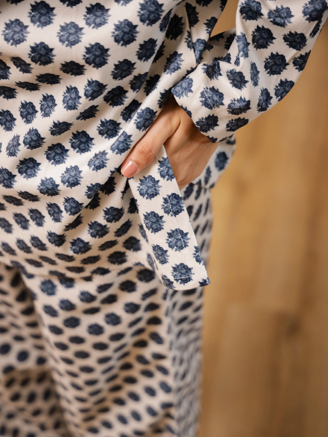 Flower Printed velvet  V Neck Winter  Loungewear Set