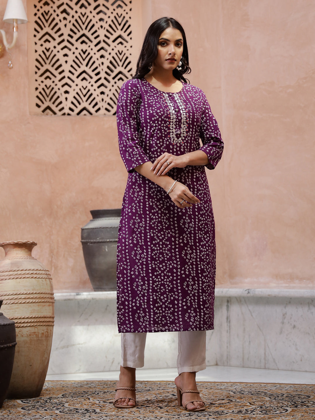 White Dot Printed Round Neck Kurta