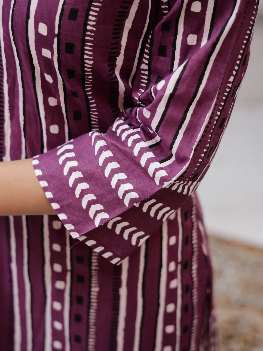 Purple Printed V-Neck Kurta for Women