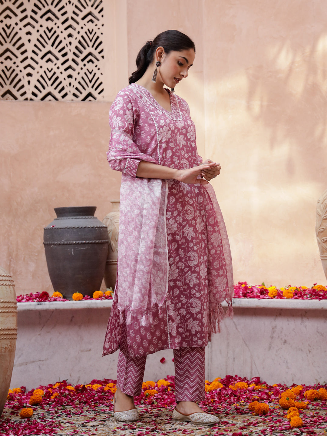 Floral Printed Kurta Set - SanskrutiHomes 
