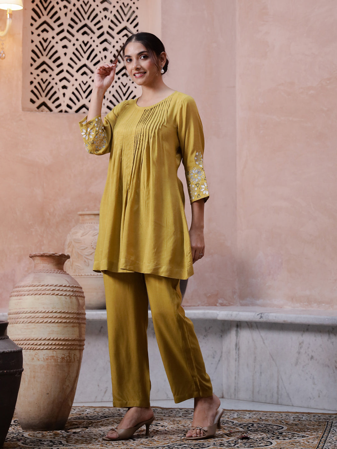 Round Neck Solid Print Co-ords Set