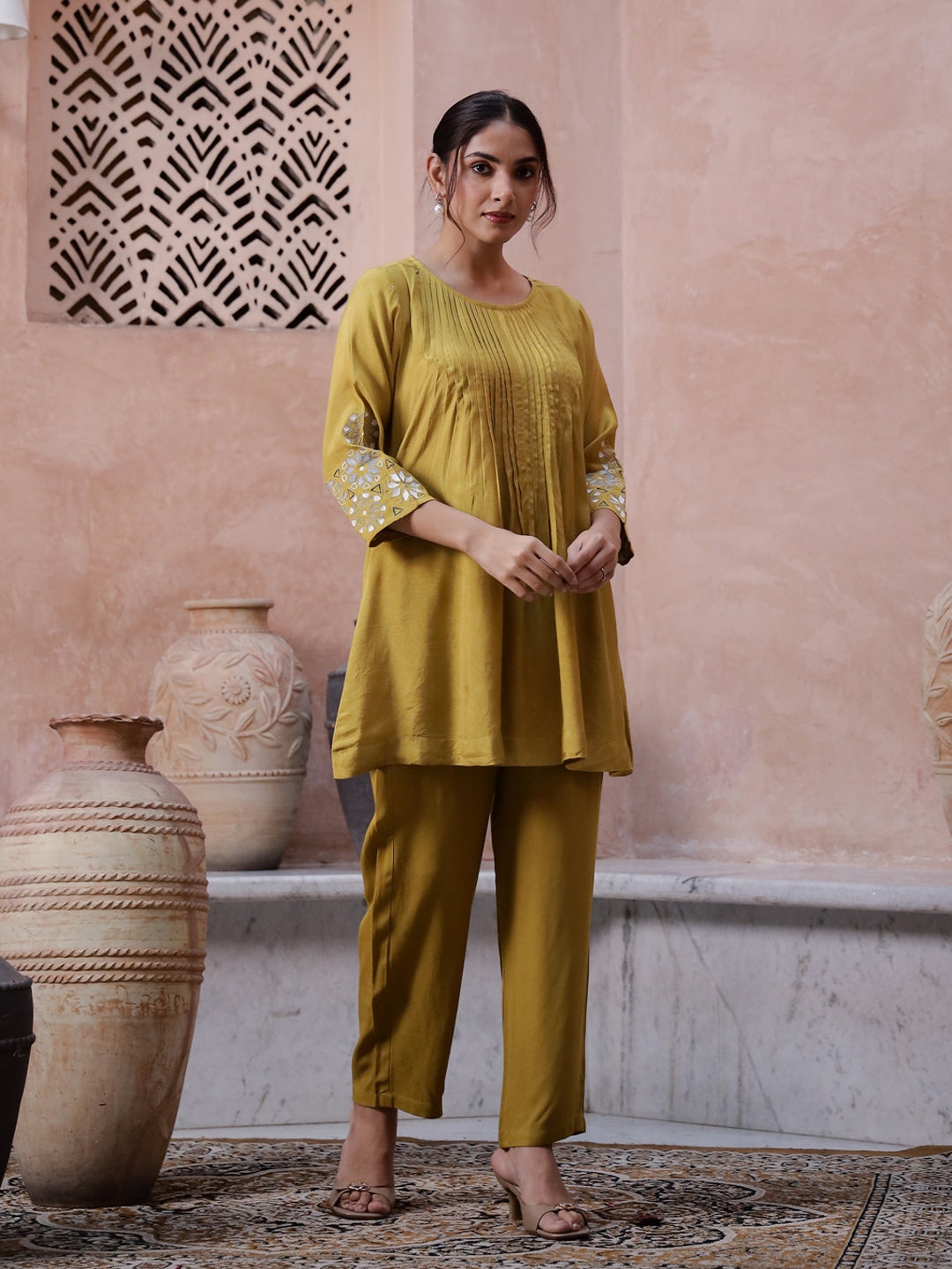 Round Neck Solid Print Co-ords Set