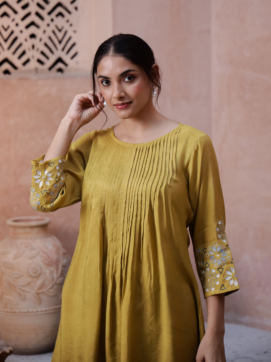 Round Neck Solid Print Co-ords Set