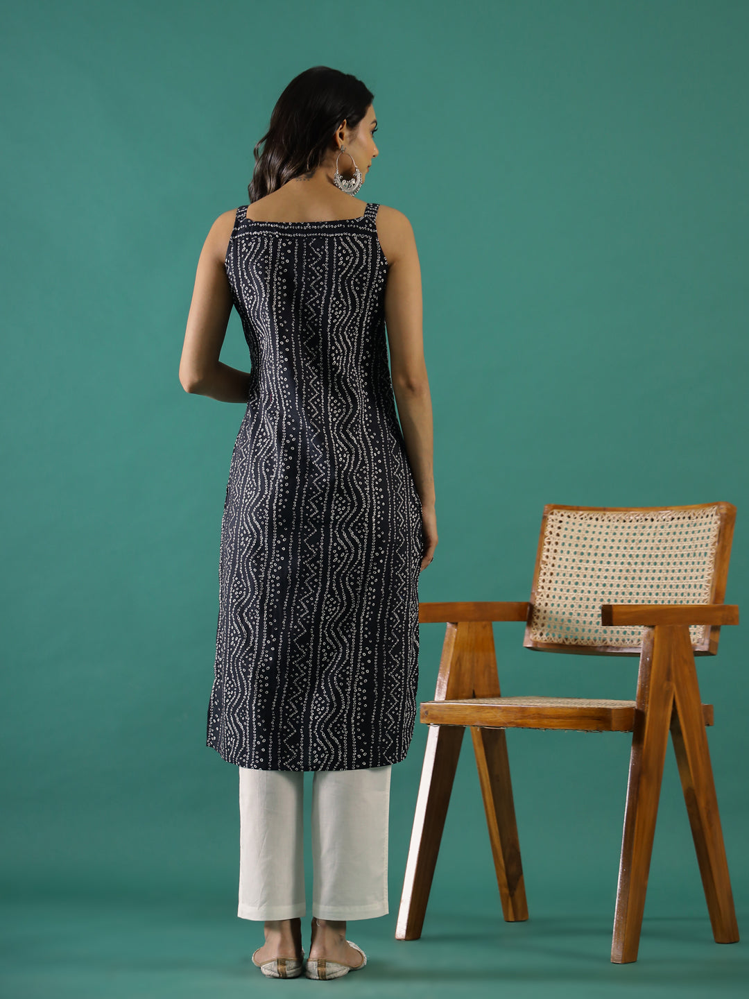 Black Cut Sleeves Printed Kurti Set - SanskrutiHomes 