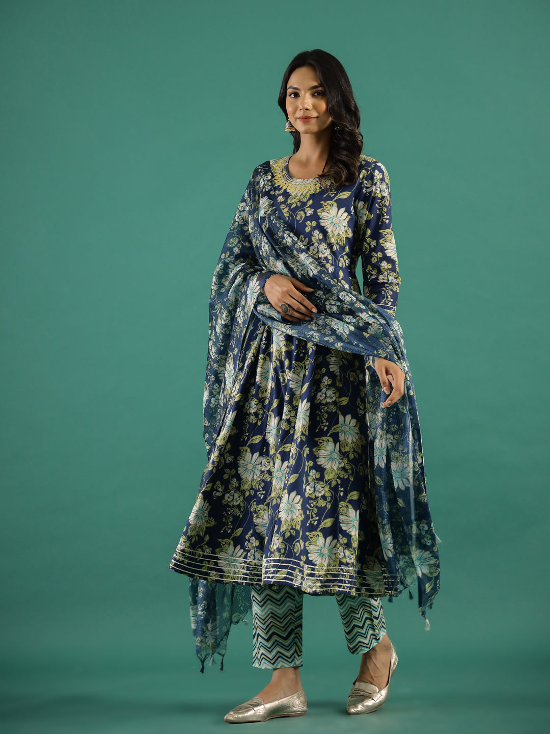 Floral Printed Round Neck Kurta Set
