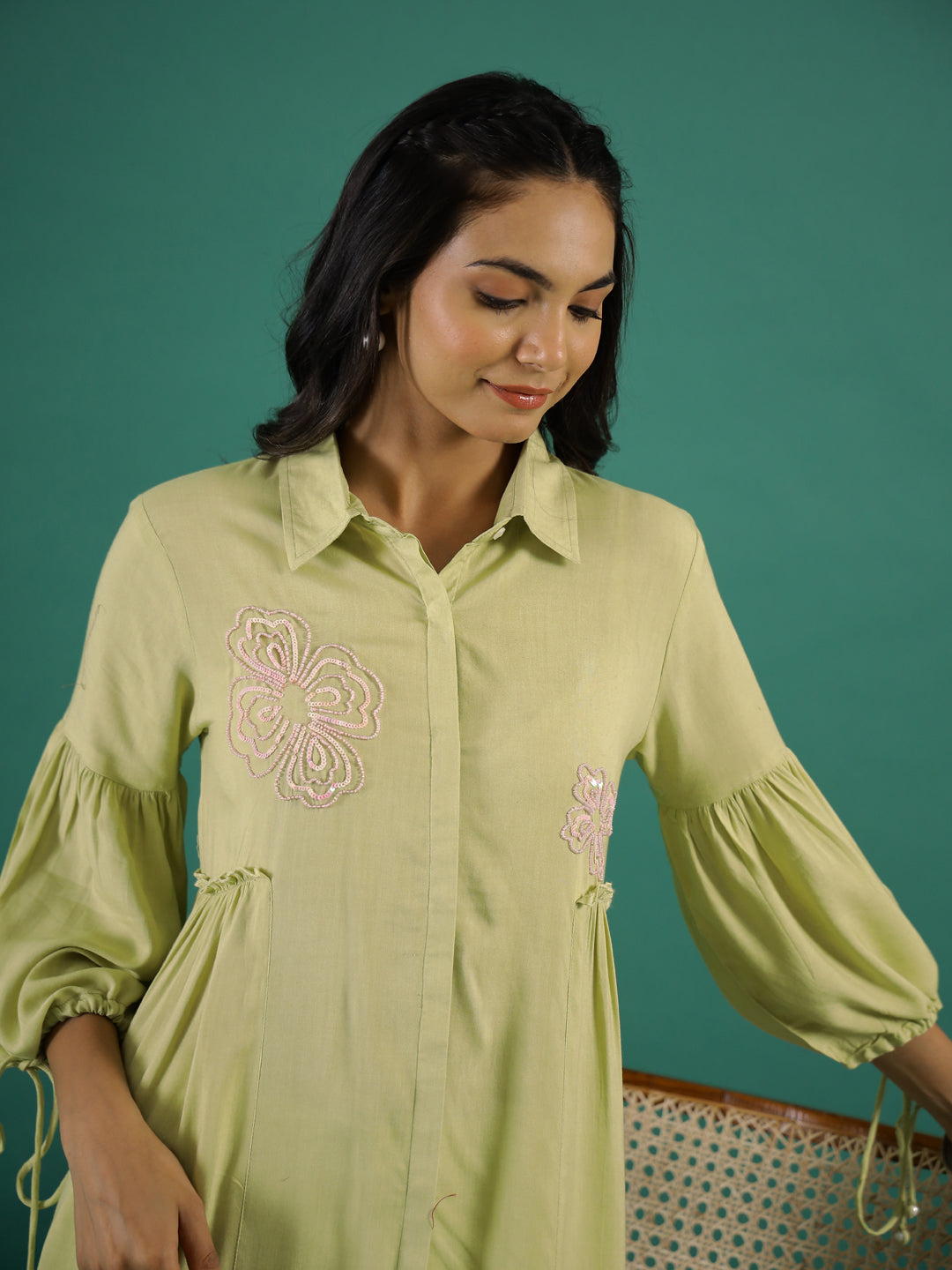 Lime Green Embellished Shirt Collar Cotton Blend Kurta Set for Women