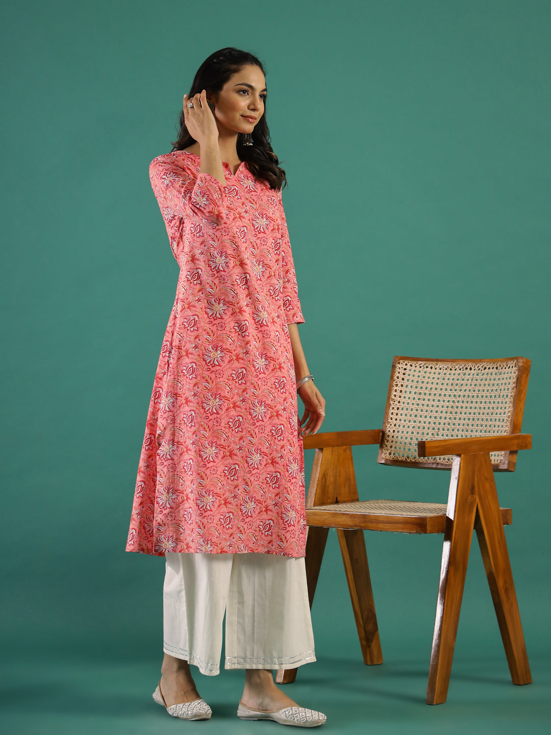 Pink Ethnic Printed Cotton Straight Kurta