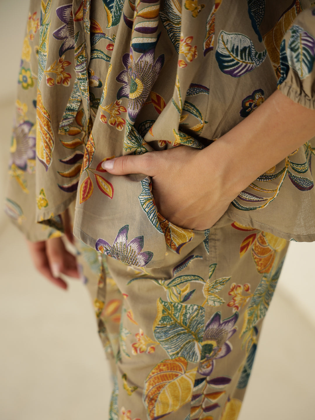 V-Neck Floral Printed Cotton Night Suit - SanskrutiHomes 