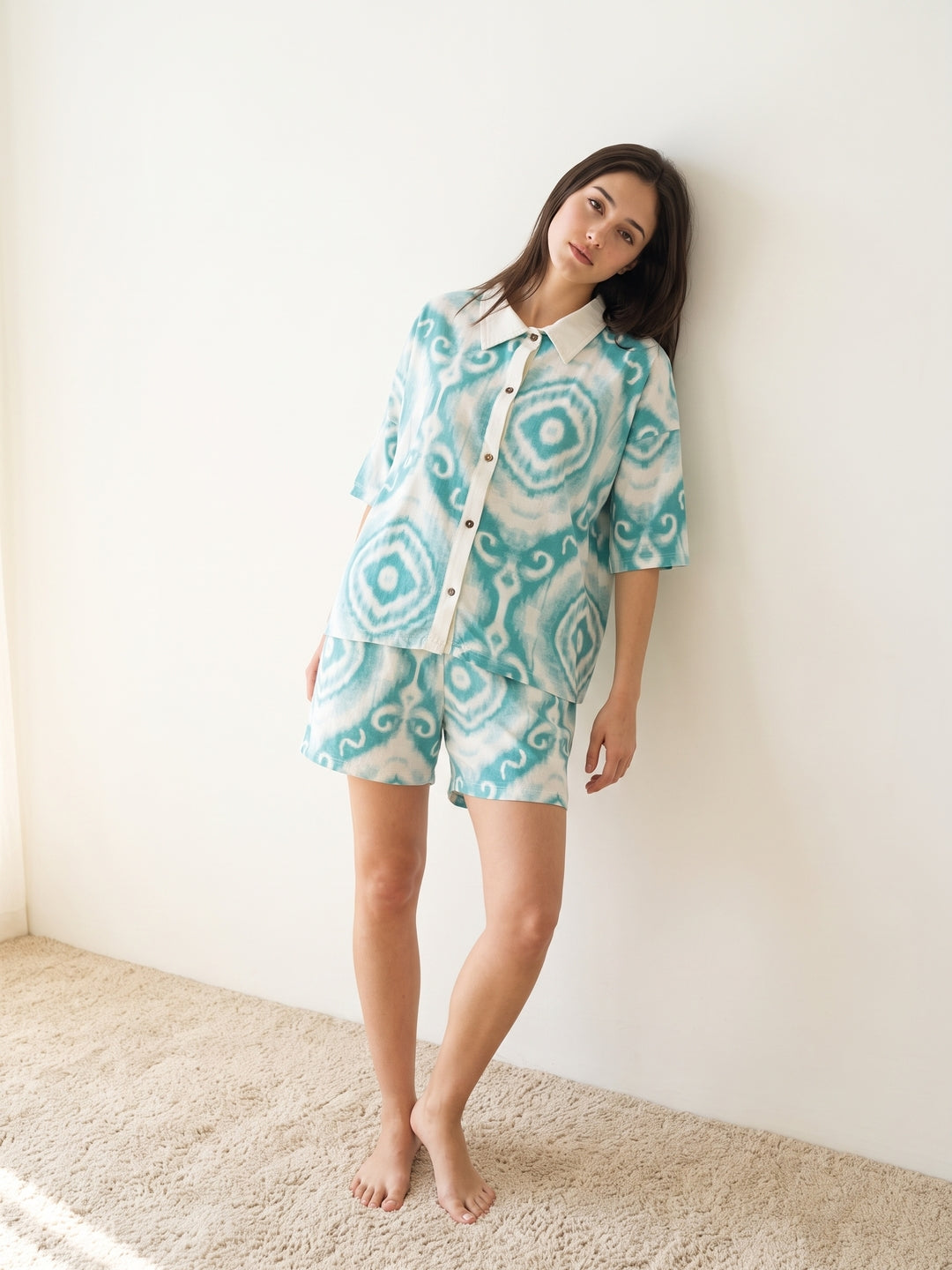 Green Abstract Shirt Collar Lycra Shorts Set For Women