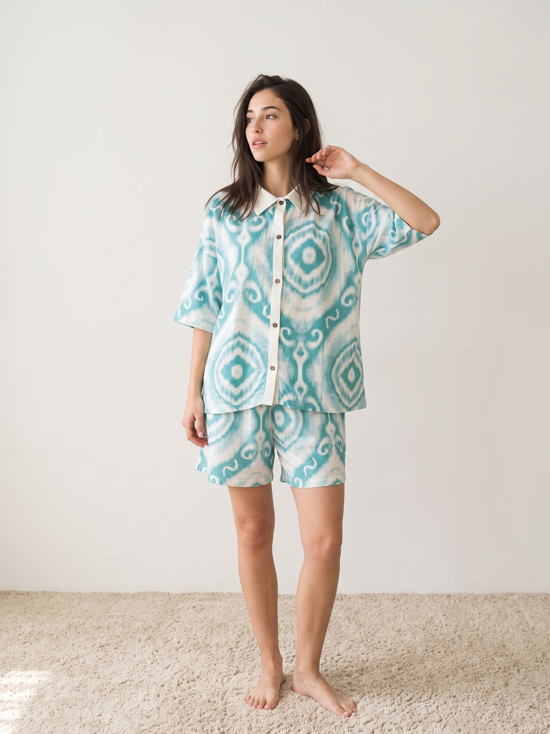 Green Abstract Shirt Collar Lycra Shorts Set For Women