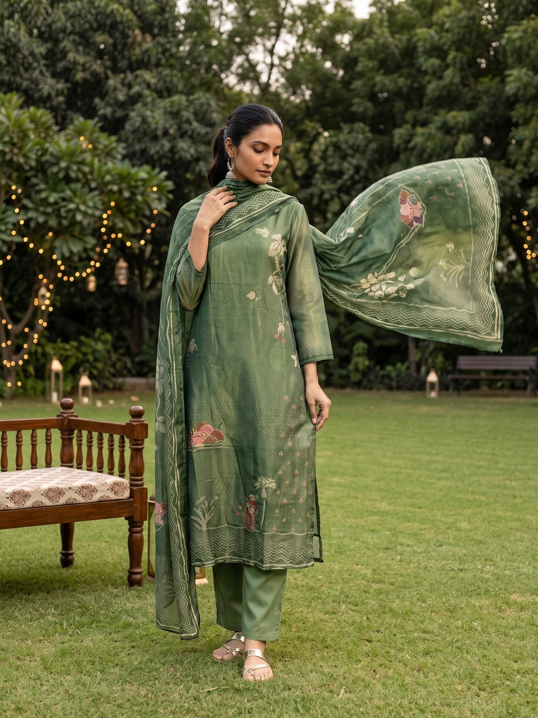 Green Round Neck Floral Kurta Set With Dupatta For Women