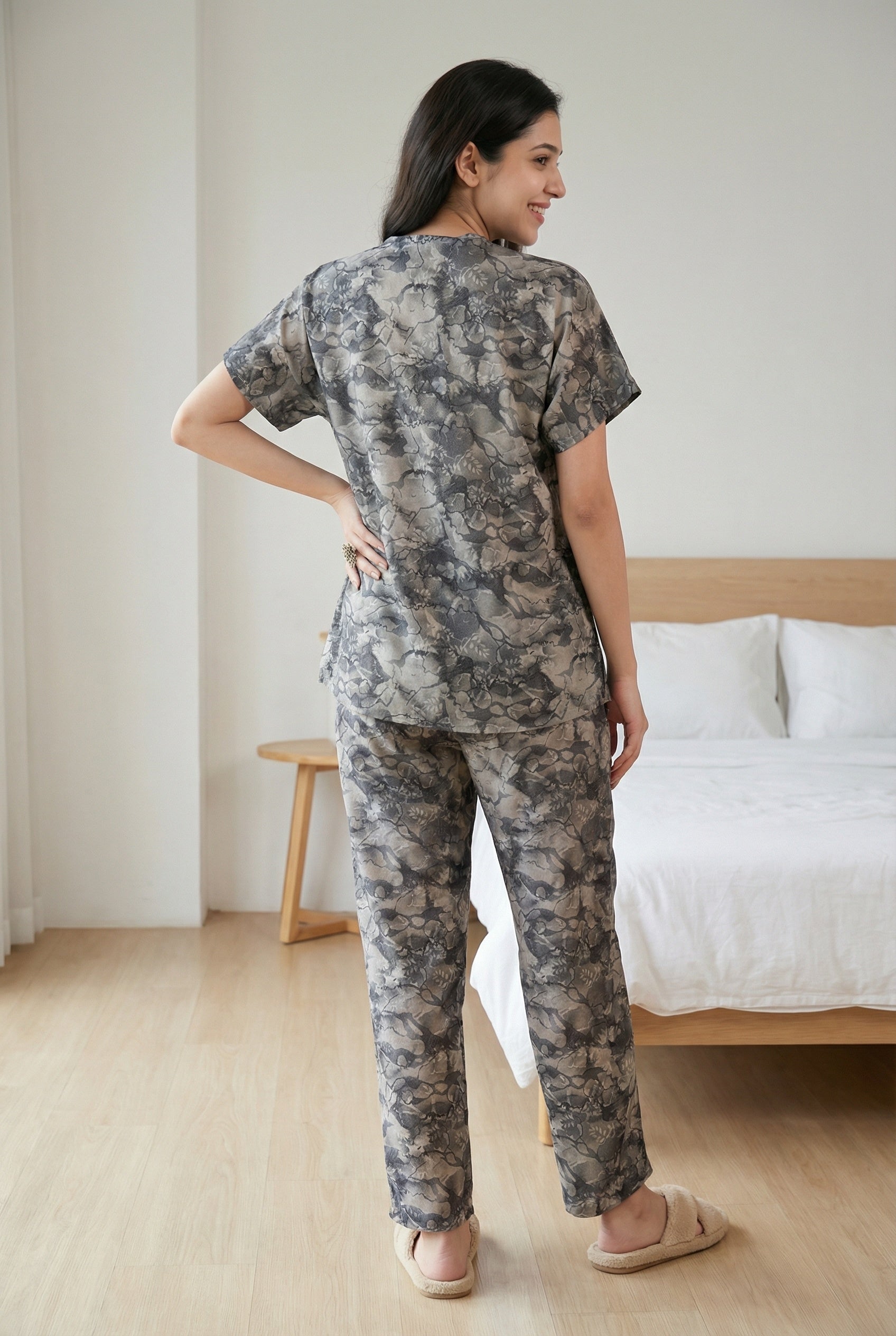 Grey Abstract Print Round Neck Pure Cotton Co-Ord Set For Women