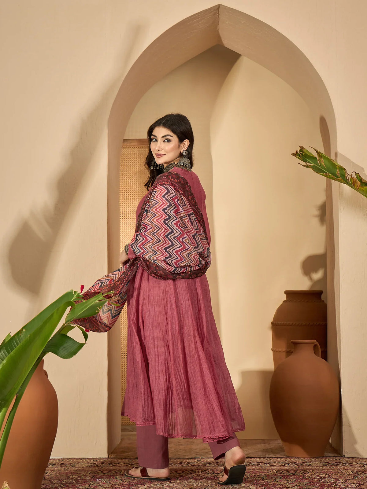 Red Solid Print V-Neck Pure Cotton Kurta Set For Women