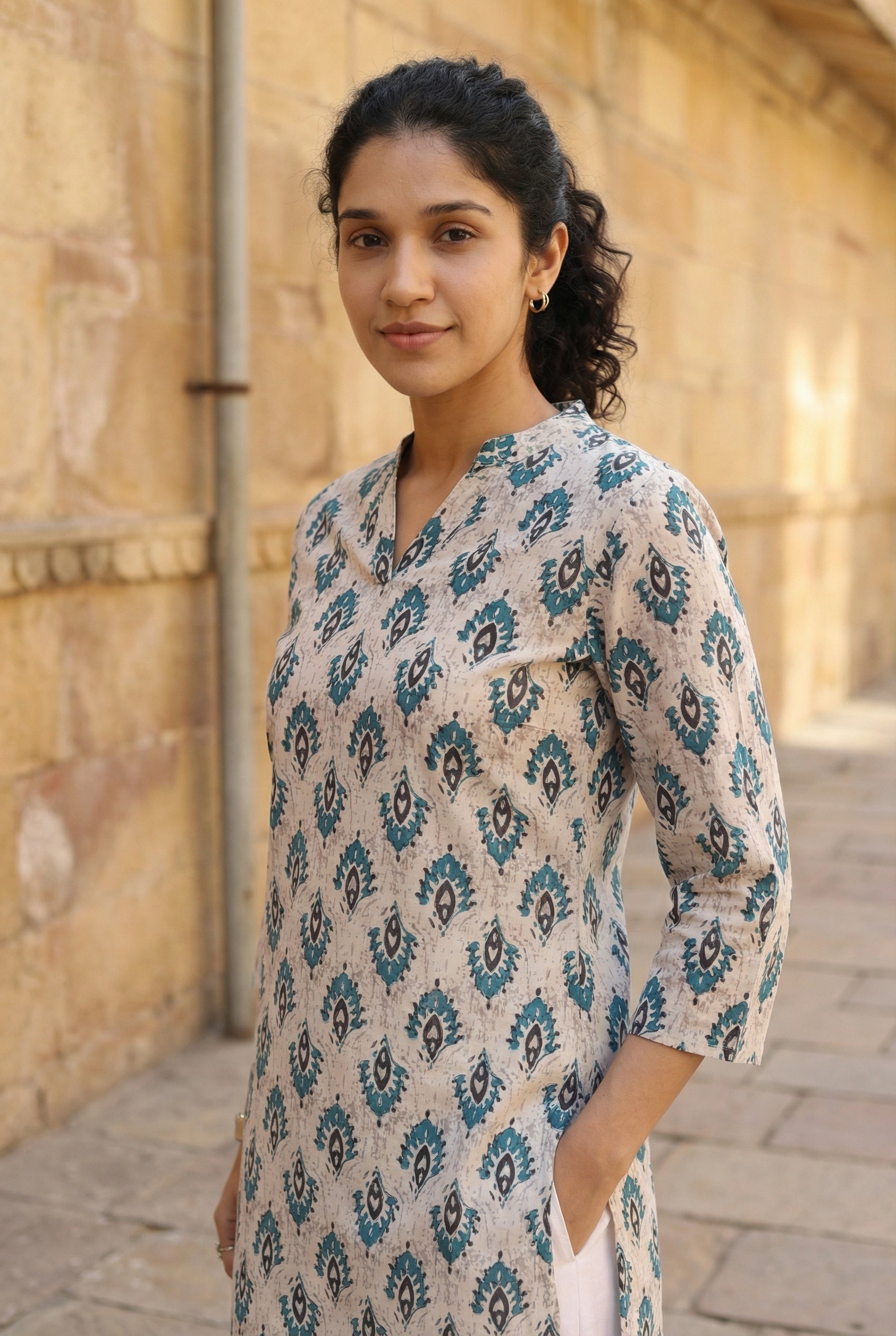 Blue Round Neck Abstract Print Cotton Round Neck Top For Women