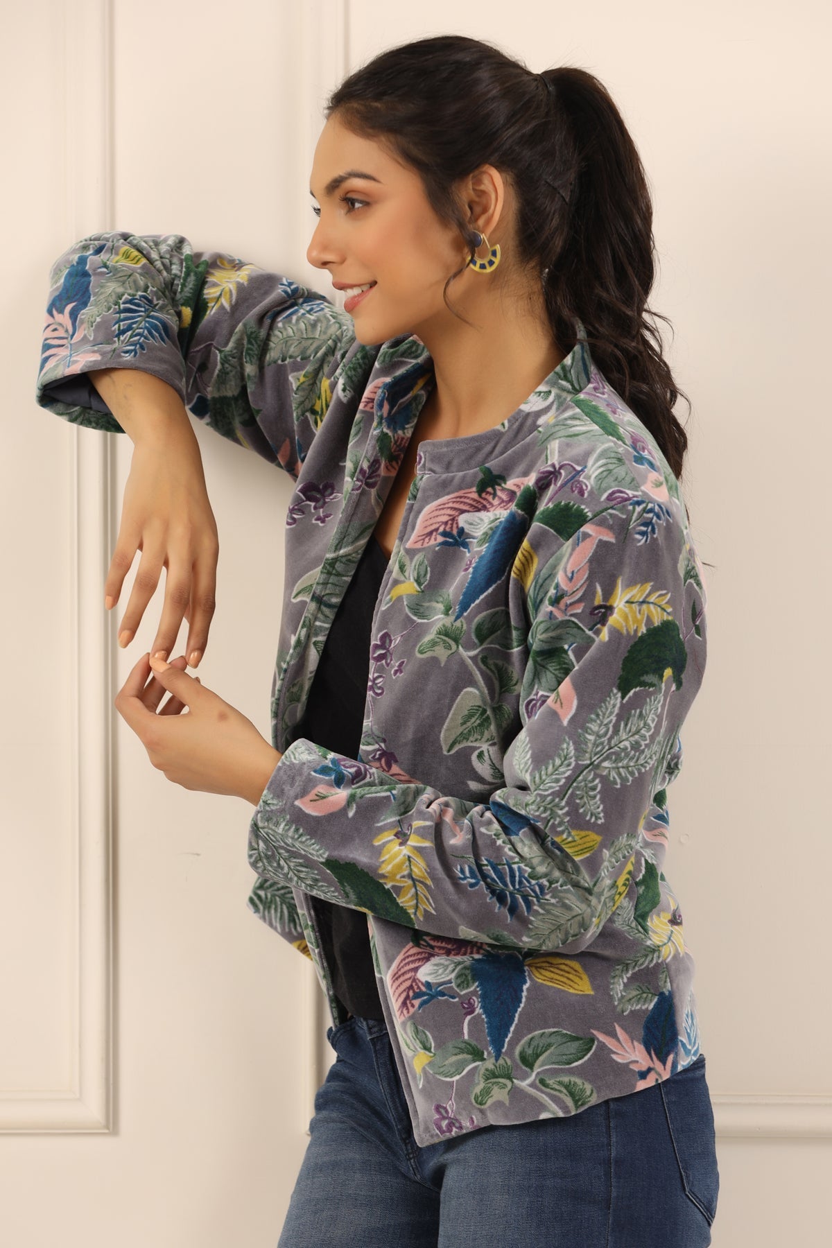 Grey & Green Floral Printed Mandarin Collar Velvet Open Front Jacket For Women