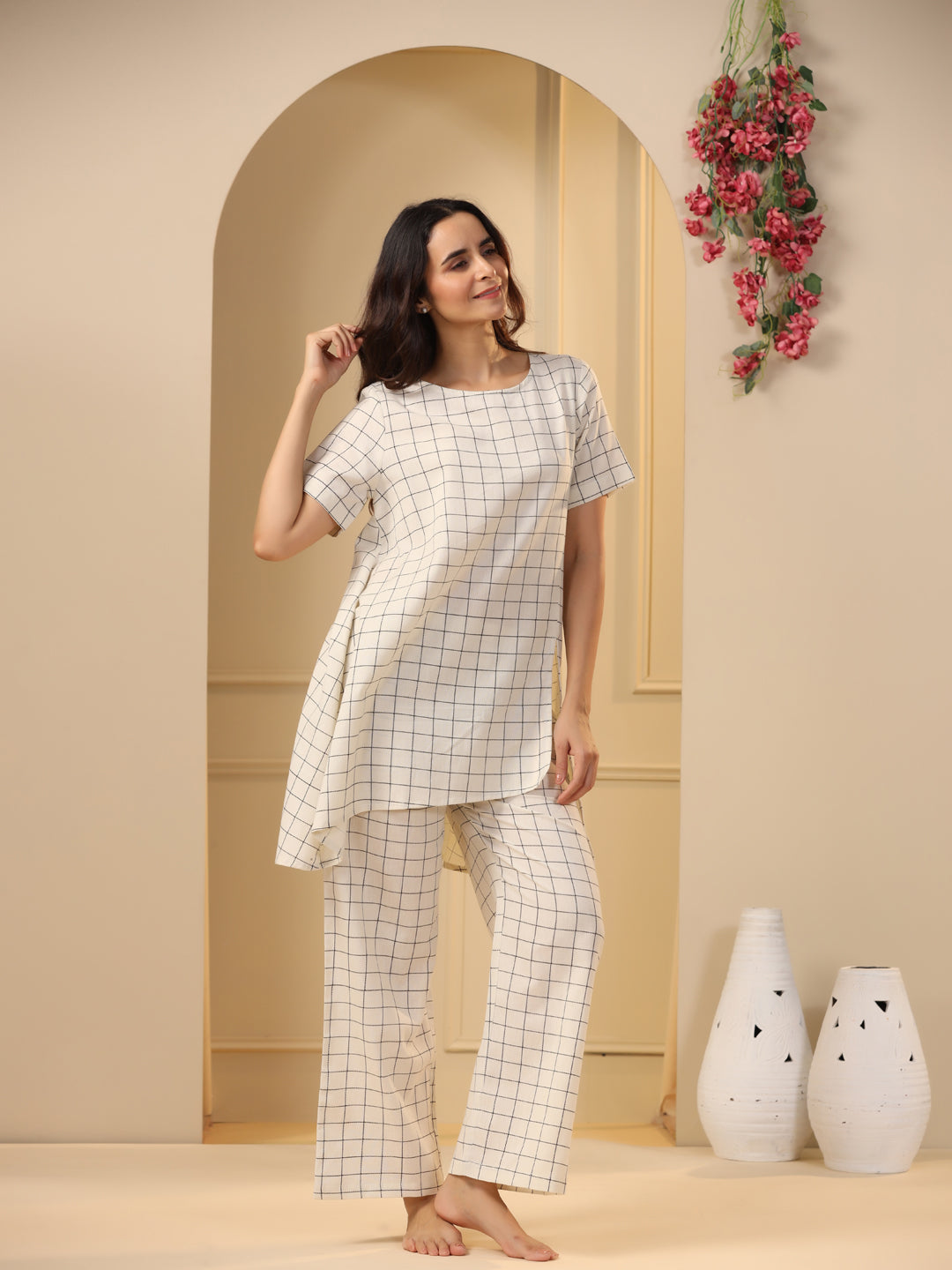 Off White Round Neck Checks Cotton Night Suit For Women