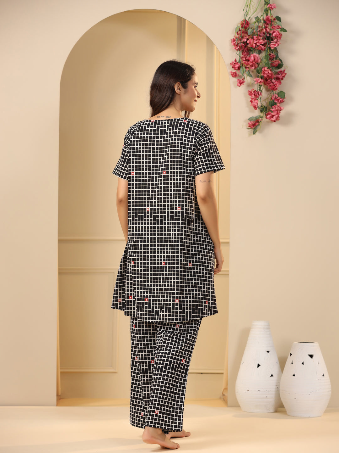 Black Round Neck Checks Print Pure Cotton Night Suit For Women