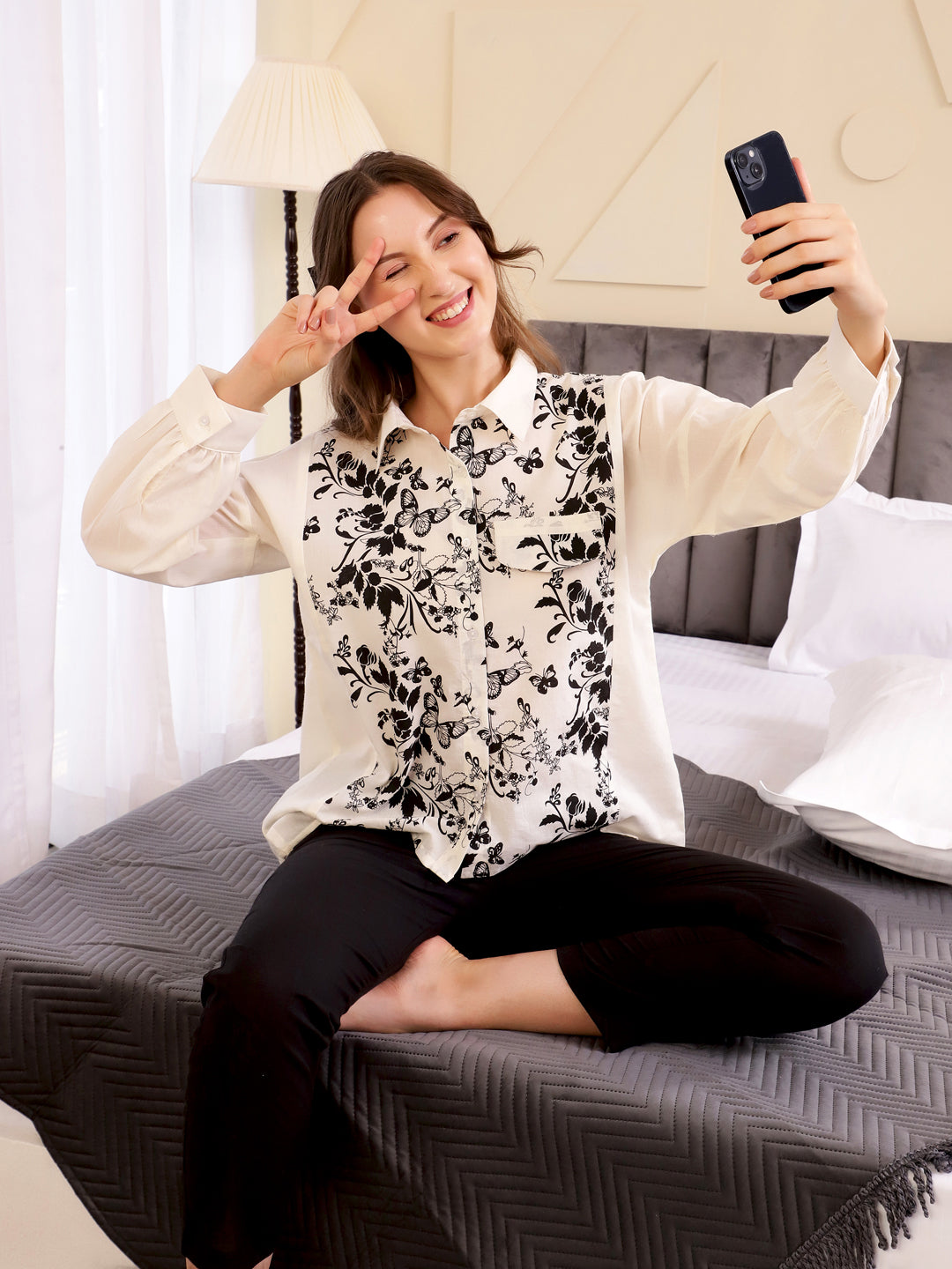 Women's Floral Black And White Sleepwear Set