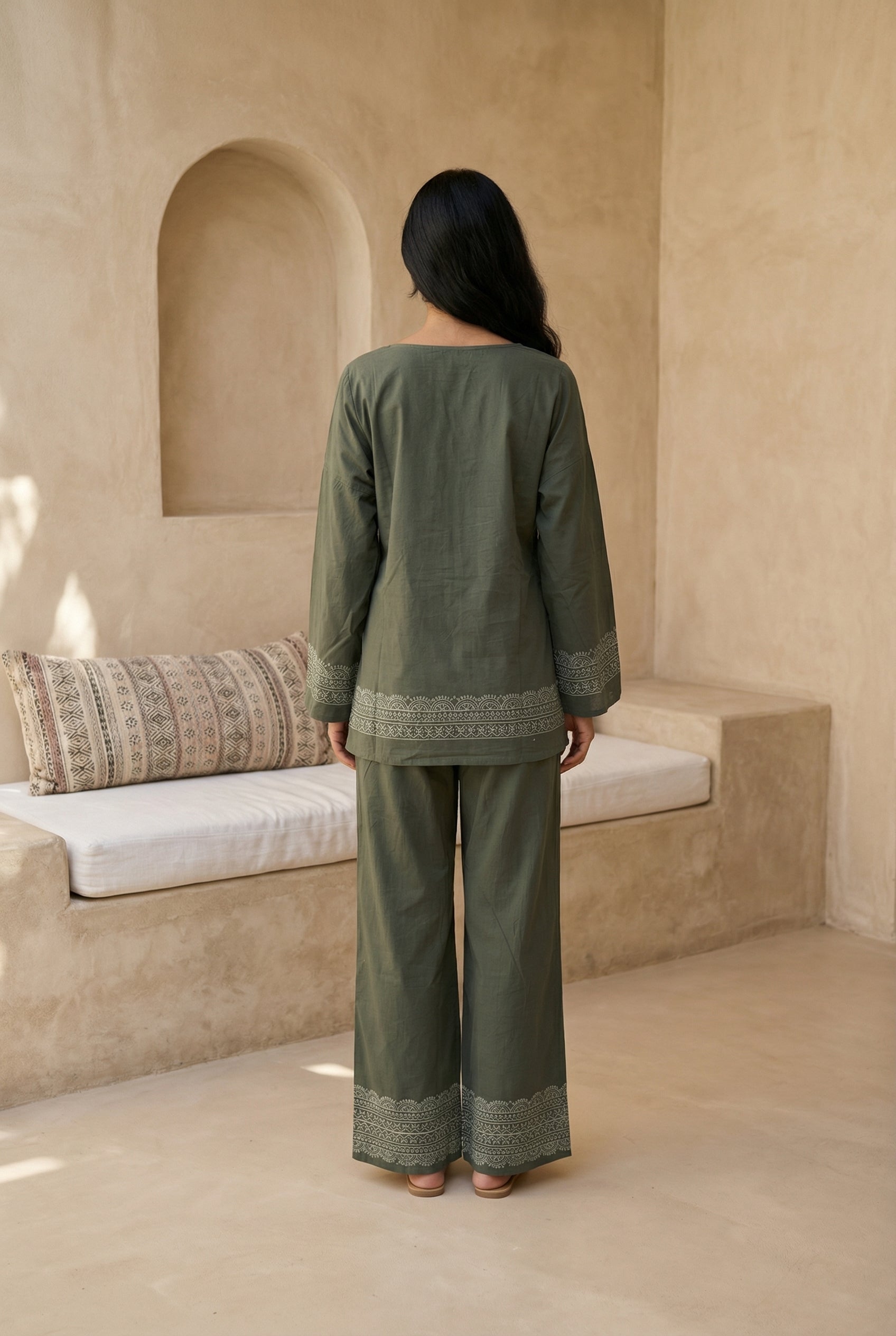 Green Ethnic Print V-Neck Pure Cotton Night Suit Set for Women