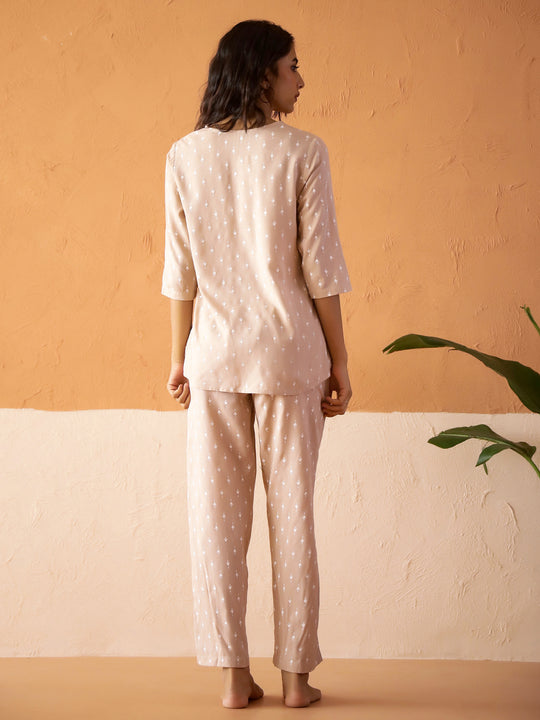 Cream Round Neck Viscose Rayon Ethnic Motifs Printed Night Suit for Women