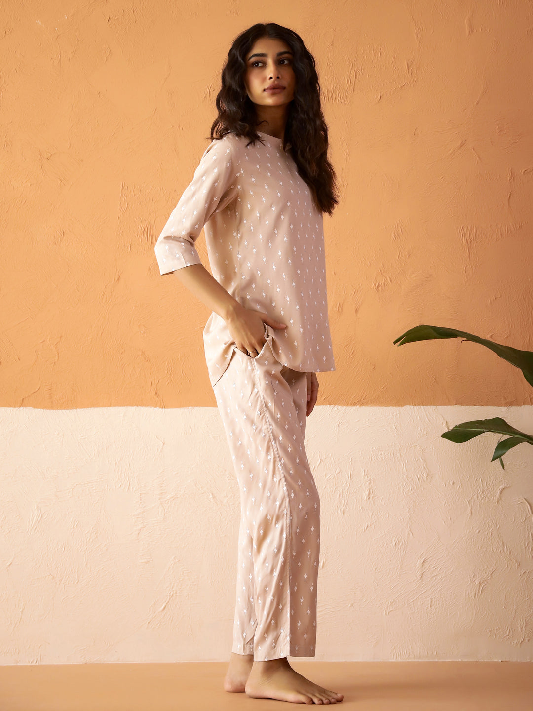 Cream Round Neck Viscose Rayon Ethnic Motifs Printed Night Suit for Women