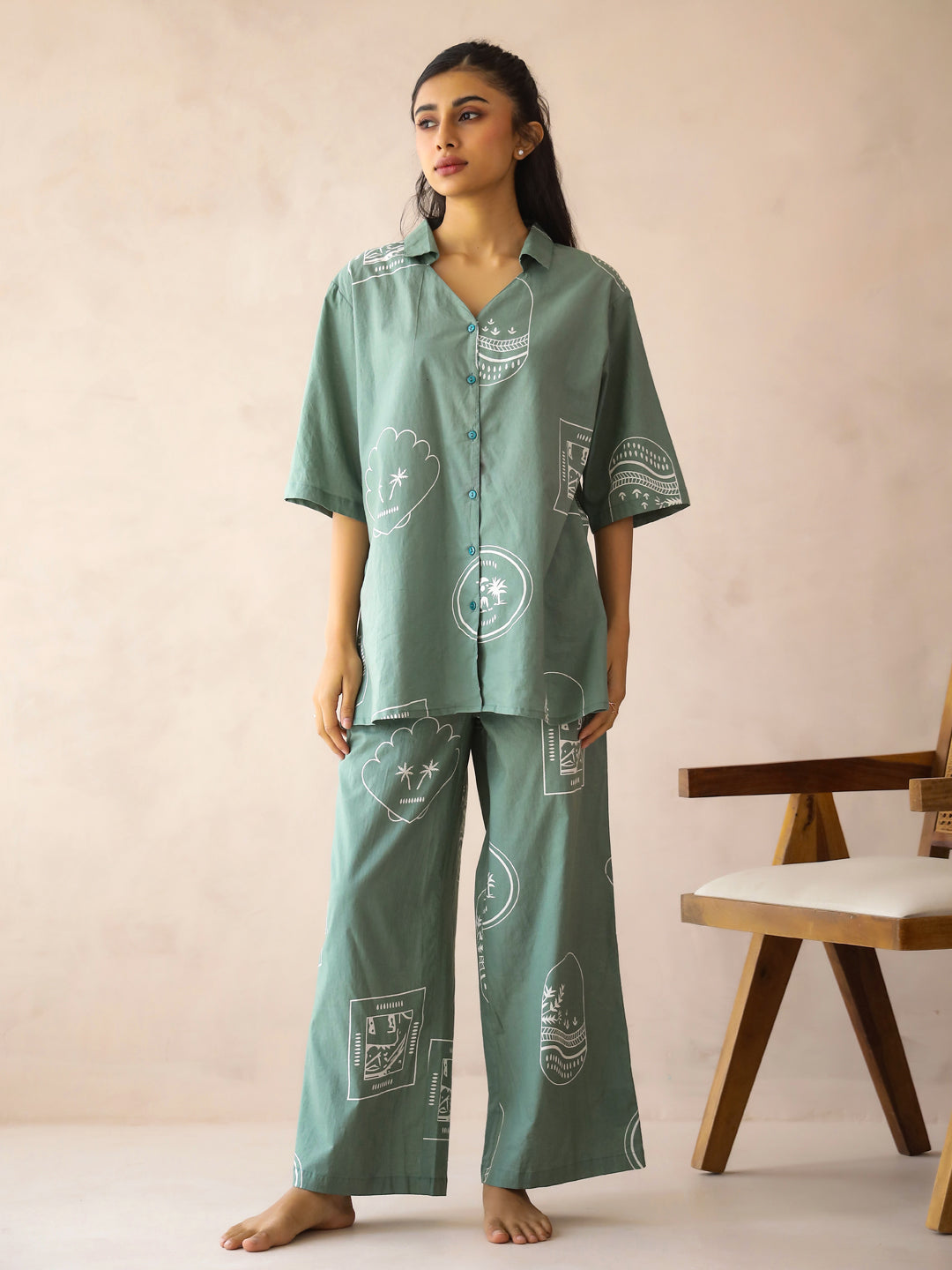 Green Shirt Collar Pure Cotton Printed Abstract Night Suit for Women