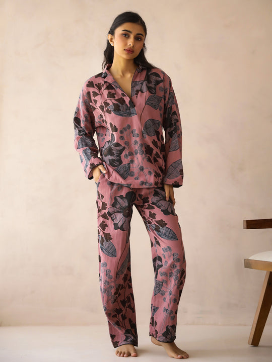 Mauve Shirt Collar Pure Cotton Printed Floral Night Suit for Women