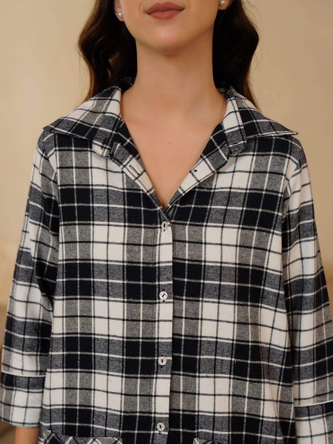 Black Shirt Collar Pure Cotton Checked Winter Night Suit for Women