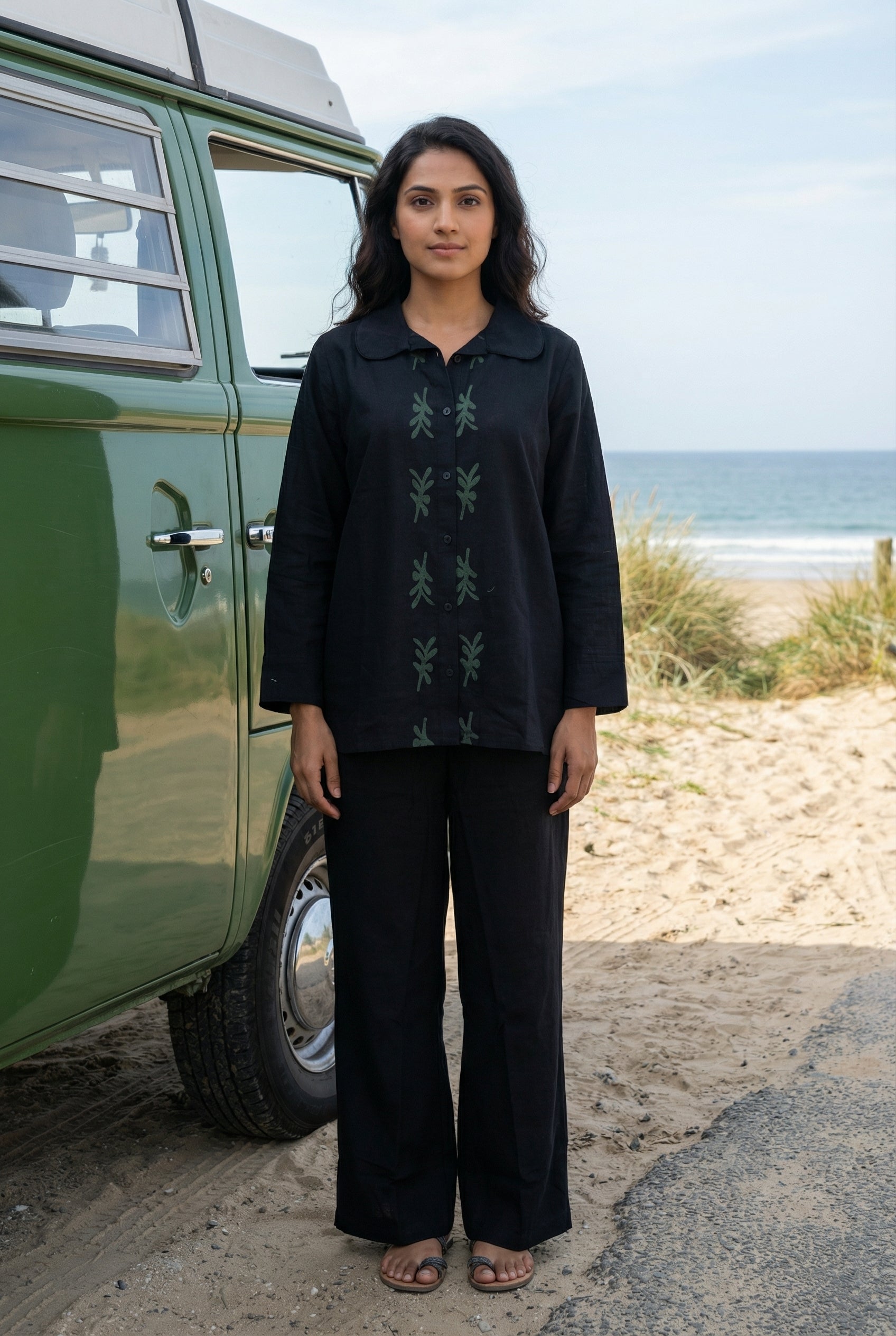 Black Solid Print Shirt Collar Cotton Night Suit Set for Women