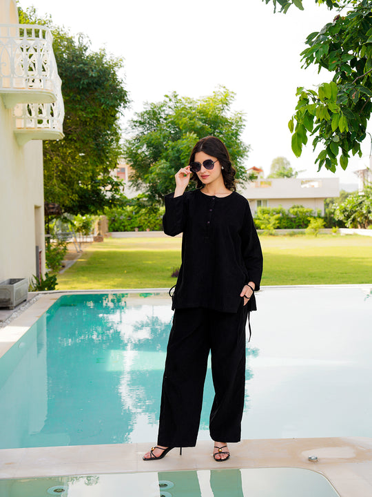 Black Round Neck Cotton Blend Solid Night Suit for Women