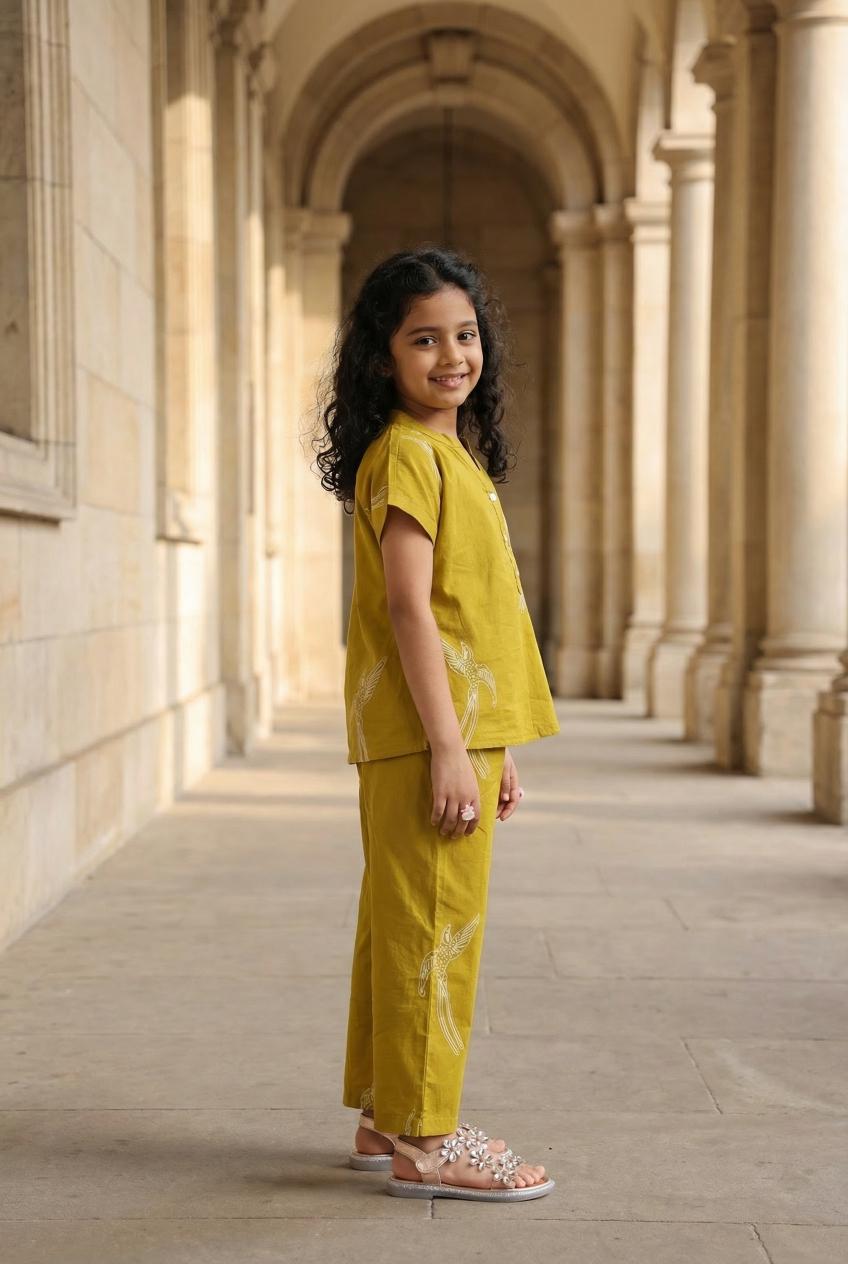 Yellow Sparrow Bird Print Round Neck Cotton Kids Night Suit