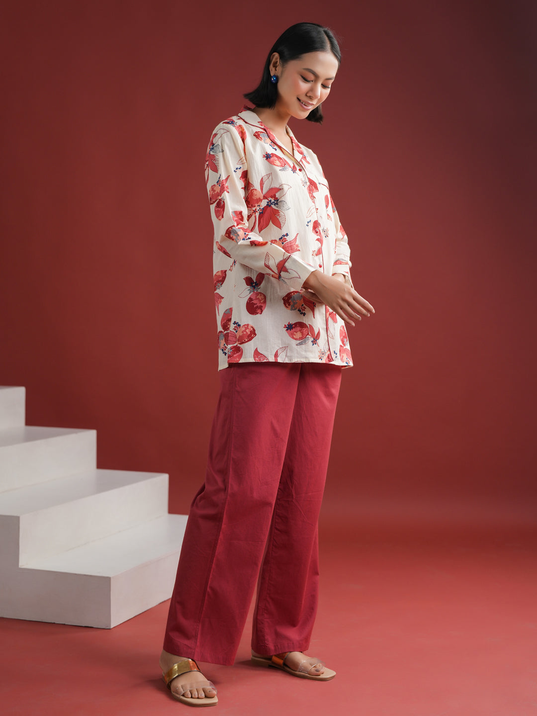 White Floral Printed Cotton Night Suit Set - SanskrutiHomes 