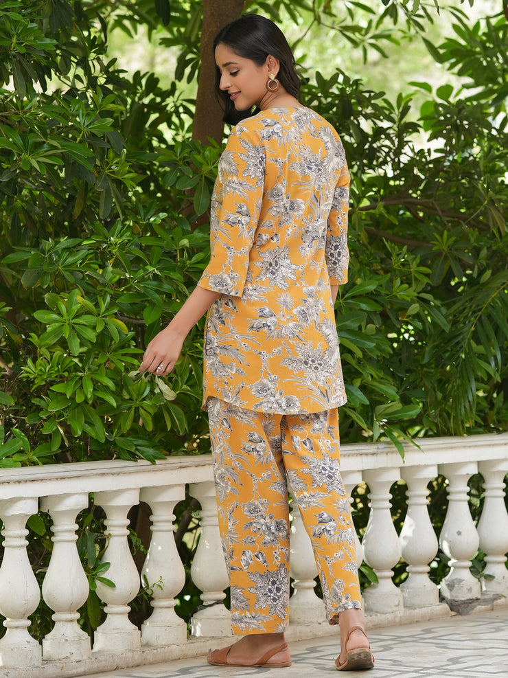 Yellow Cotton printed loungewear set