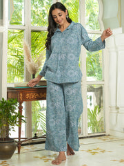 Blue & white Floral LOOSE FIT Printed cotton Night Suit Set