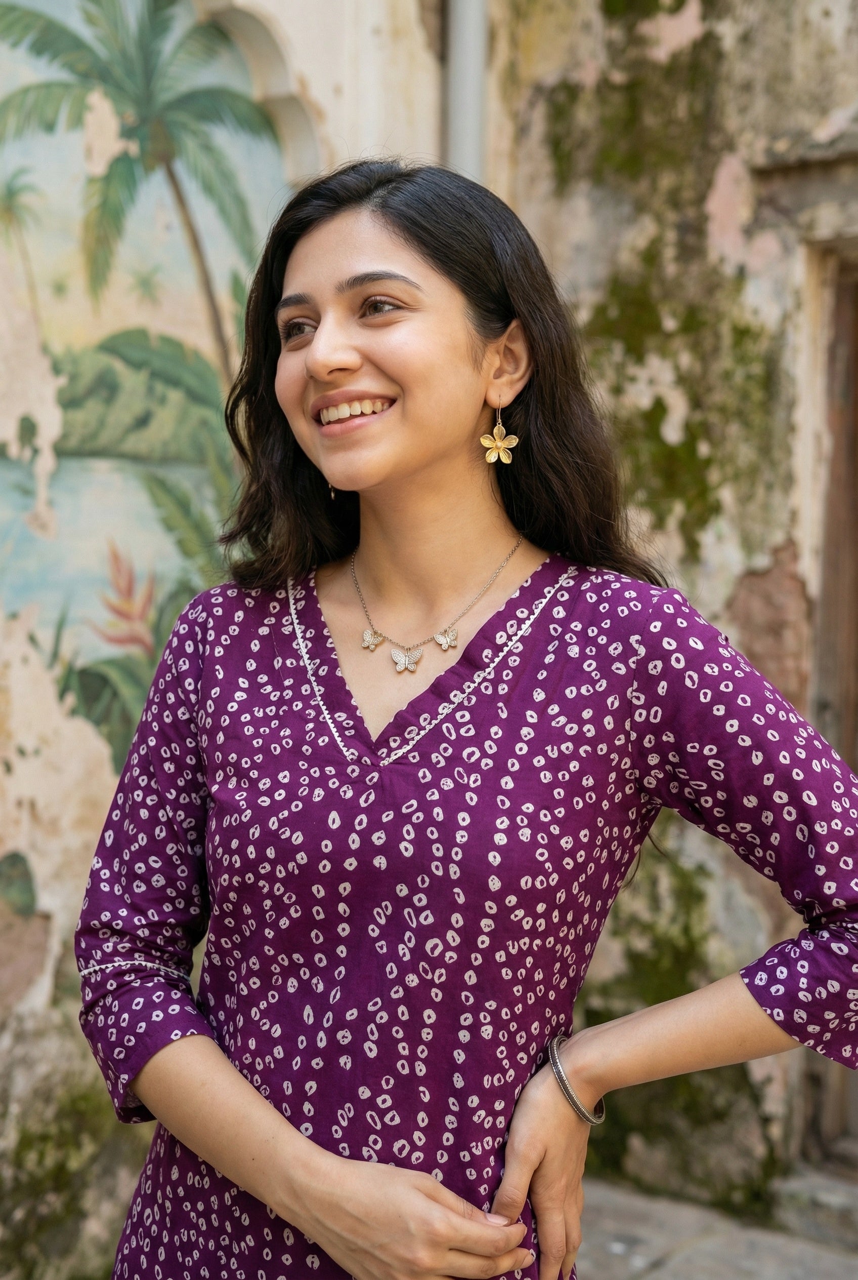 Purple V-Neck Bandhani Print Cotton Kurta For Women